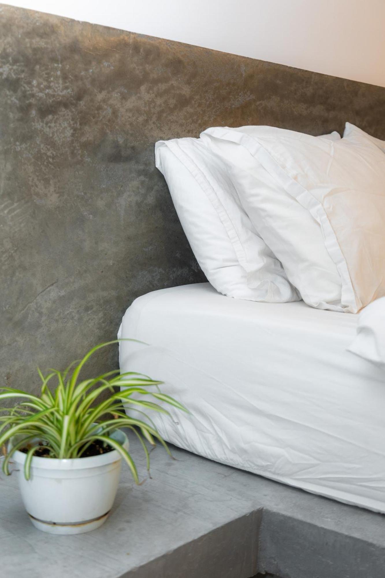 בטרון Old Town Guesthouses מראה חיצוני תמונה