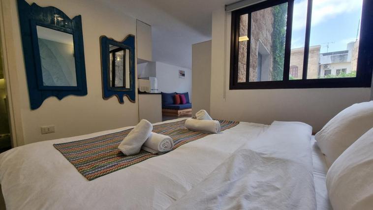 בטרון Old Town Guesthouses מראה חיצוני תמונה