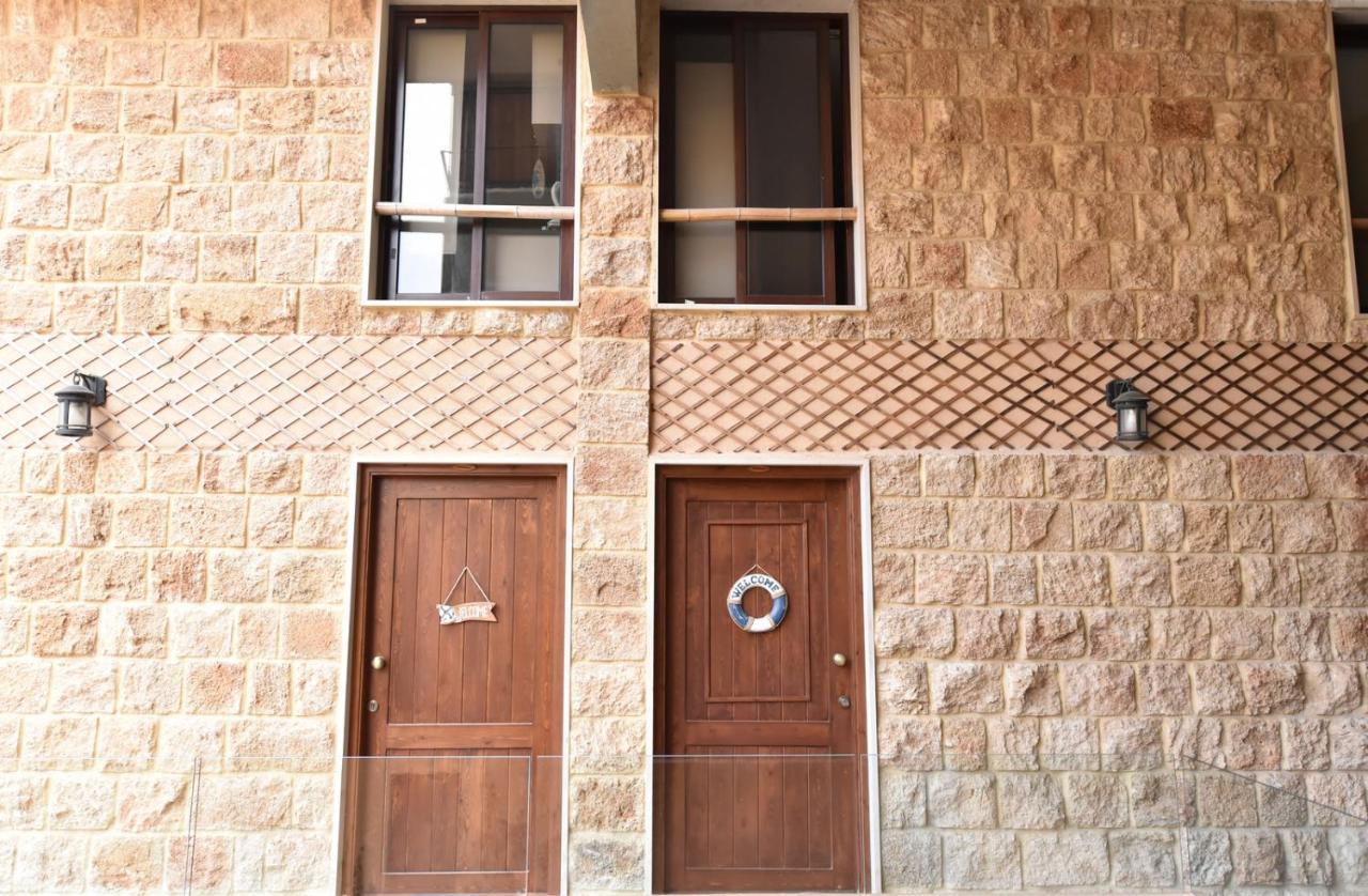 בטרון Old Town Guesthouses מראה חיצוני תמונה