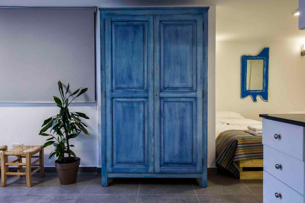 בטרון Old Town Guesthouses מראה חיצוני תמונה